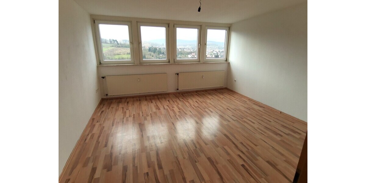 Sonnige Dachgeschosswohnung mit tollem Ausblick! - Dachgeschoßwohnung Alfeld Röllinghausen | Angebot:26378669