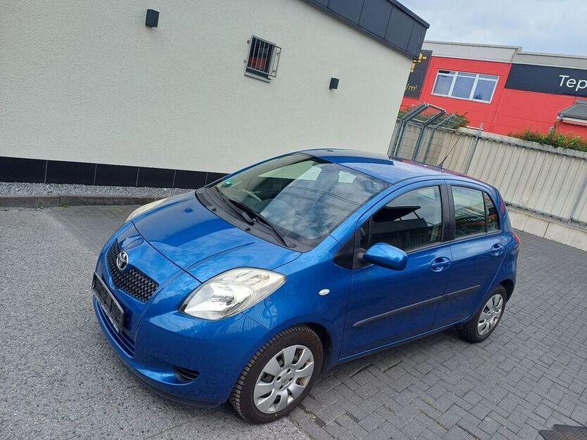 Yaris