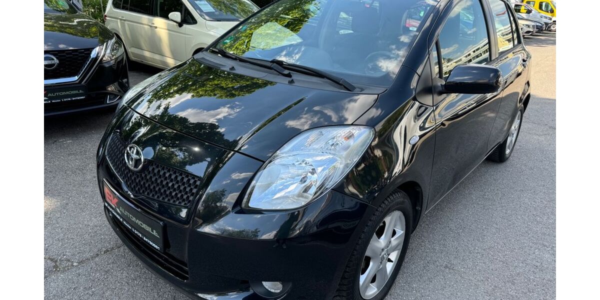 Toyota Yaris 155.300 km 3.500 &euro; München 81243