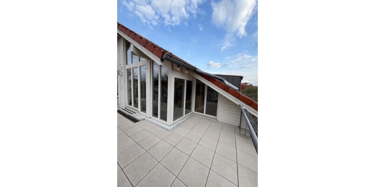 Dachgeschoßwohnung Gotha - 2 Zimmer, 80 m&sup2;, 990&euro; | Angebot:26511810