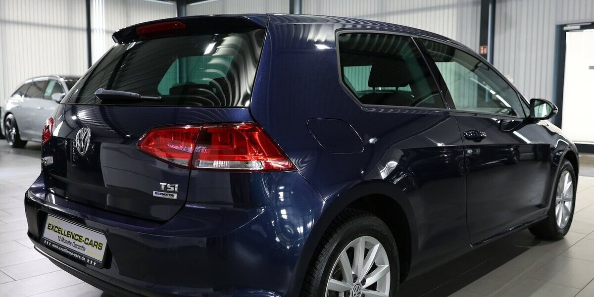 VW Golf VII 1.2 TSI LOUNGE 3-TÜRER / ERST 55.000-KM 55.000 km 10.555 &euro; Hamm 59077