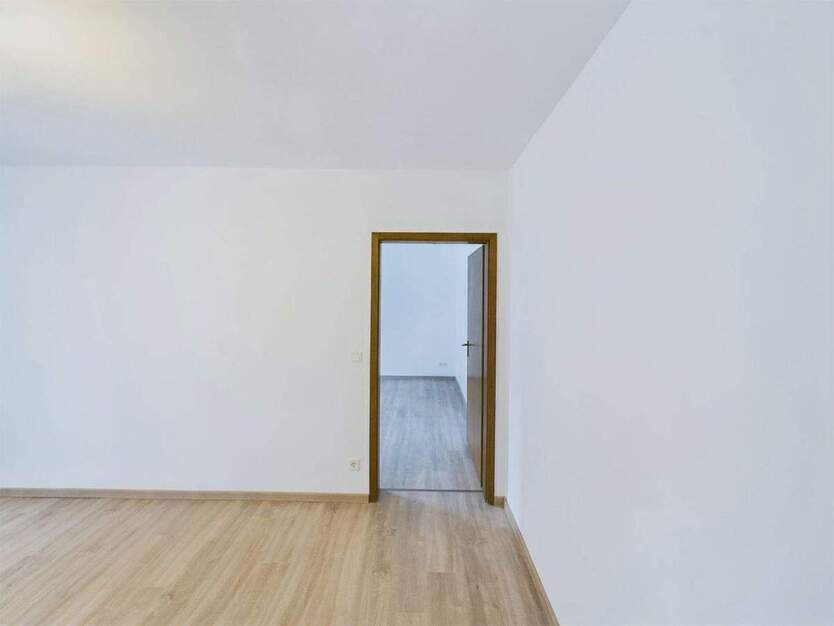 Qualität die bleibt: Schönes Zweifamilienhaus - energieeffizient, modern & familienfreundlich 7 zimmer