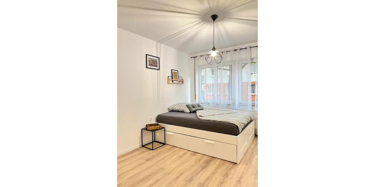 Erdgeschoßwohnung Stuttgart Bad Cannstatt - 1 Zimmer, 18 m&sup2;, 570&euro; | Angebot:24977493