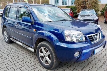 Nissan X-Trail 207.000 km 1.200 &euro; Dornburg - Camburg 07774