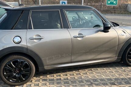 Mini Cooper S 125.000 km 12.900 &euro; Crimmitschau 08451