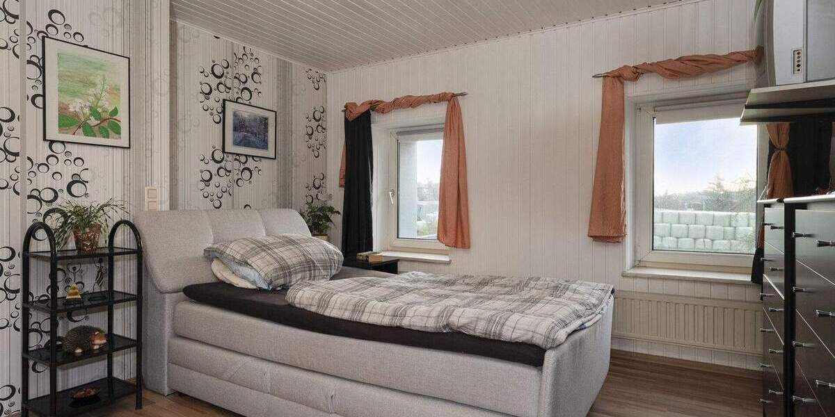 Großzügiges Wohnhaus mit Innenhof, Garten und Ausbaupotenzial in Gangelt- Stahe! 8 zimmer