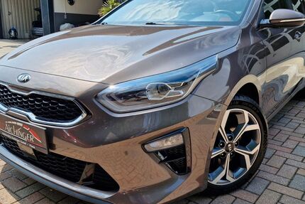 Kia ceed Sportswagon 103.834 km 12.999 &euro; Floß 92685
