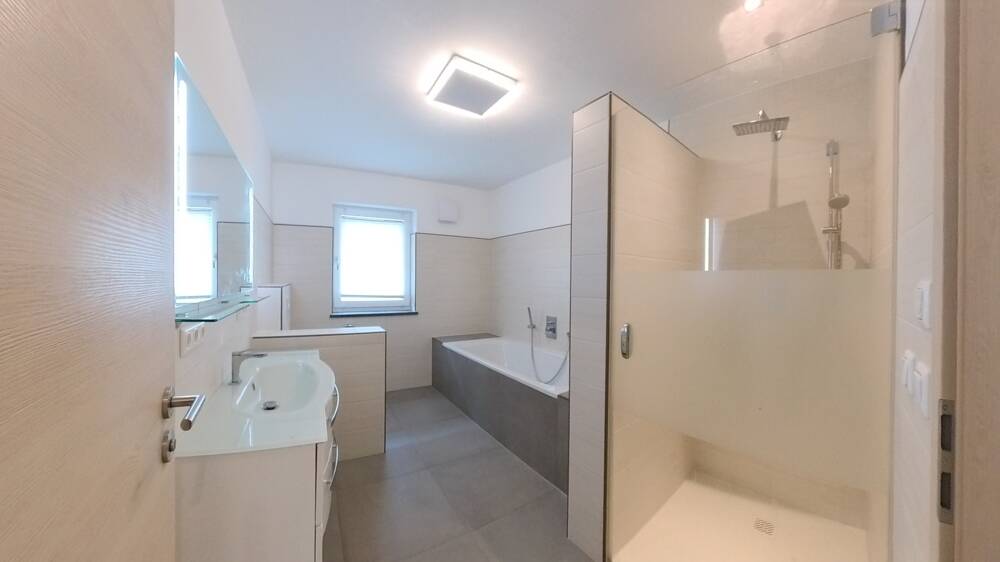 Etagenwohnung Pocking - 3 Zimmer, 94 m&sup2;, 319.000&euro; | Angebot:26584206