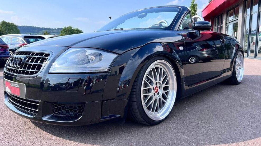 TT