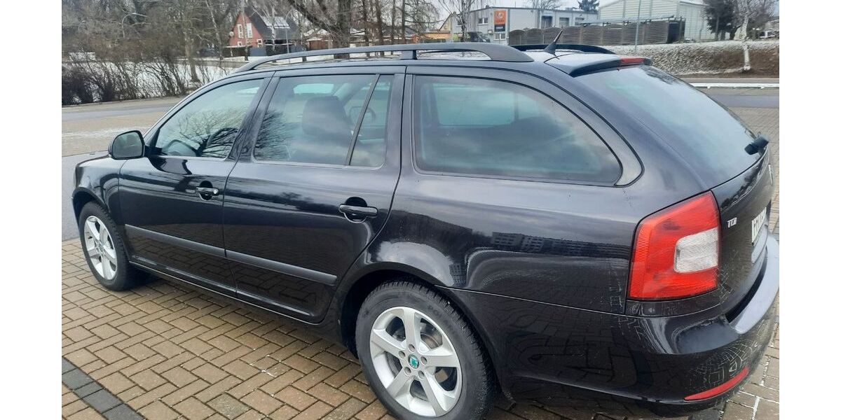 Skoda Octavia 249.400 km 5.300 &euro; Frankfurt (Oder) 15236
