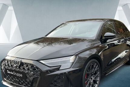 Audi RS3 5.500 km 69.980 € Gummersbach 51645