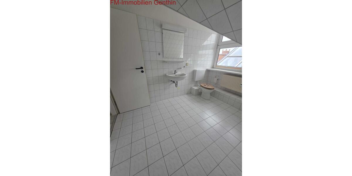 Etagenwohnung Genthin - 1 Zimmer, 41 m&sup2;, 285&euro; | Angebot:26458948