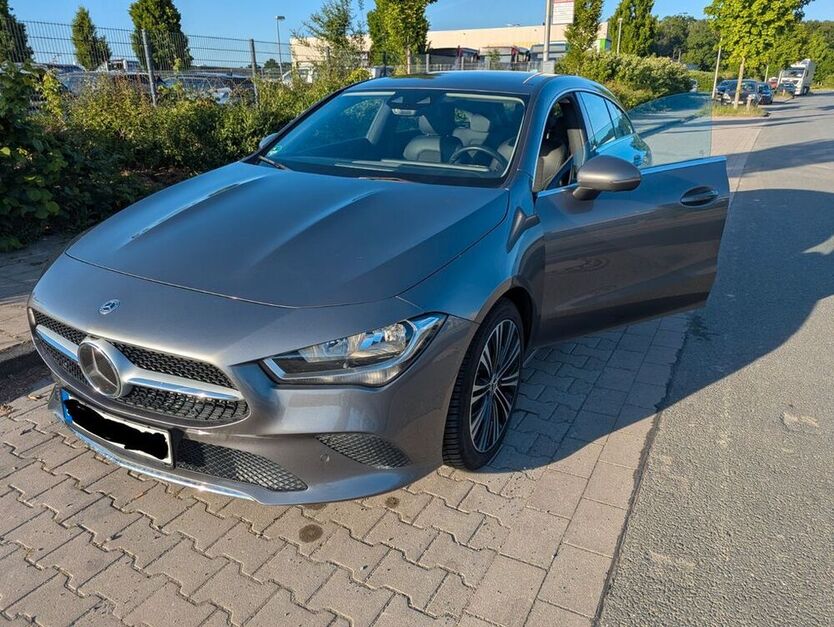 CLA 200 Shooting Brake