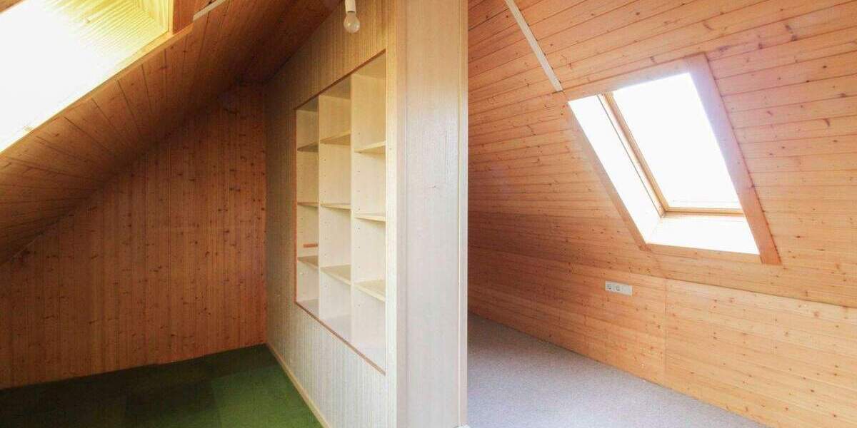 Großflächige Wohnung: Gestaltbare Dachgeschosswhg. in Hannover-Badenstedt 4 zimmer