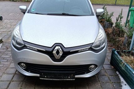 Renault Clio 111.000 km 5.400 &euro; BLANKENFELDE 15827