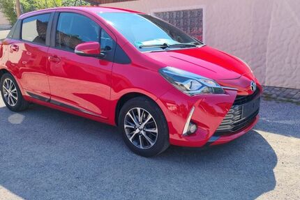 Toyota Yaris 126.800 km 9.500 &euro; Schwandorf 92421