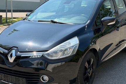 Renault Clio 180.000 km 4.399 &euro; Lahr 77933