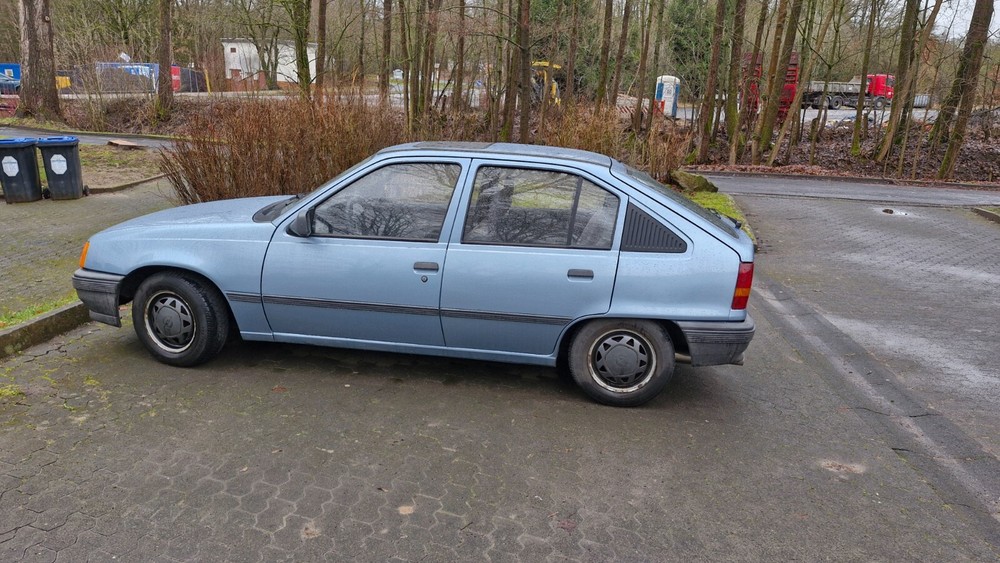 Opel Kadett E 65.000 km 1.600 &euro; Hessisch Lichtenau 37235