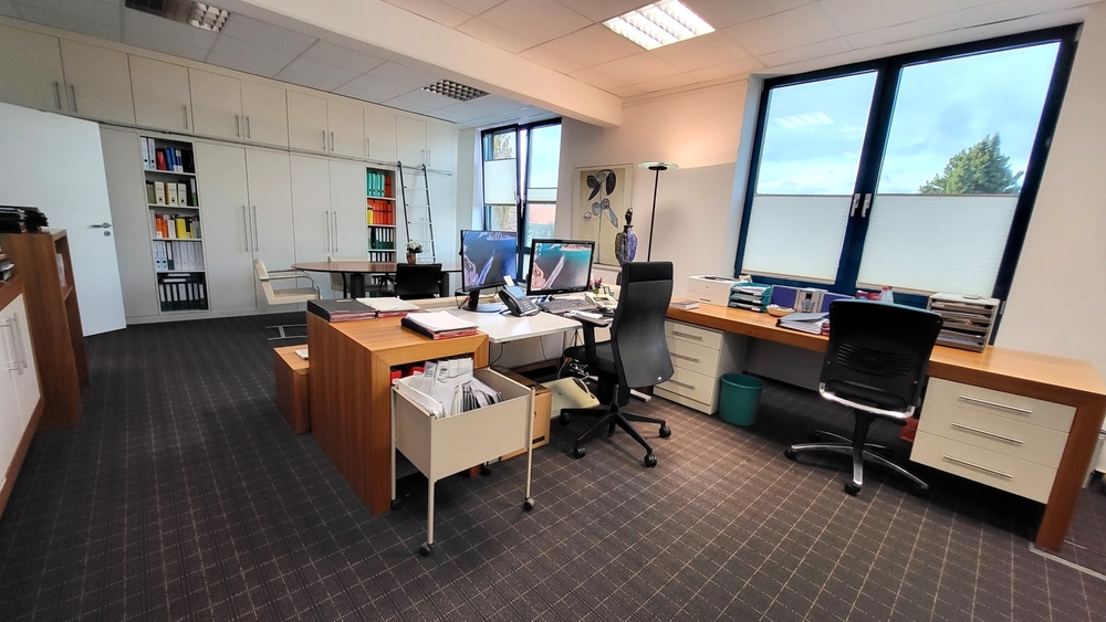 Hofheim Mitte - Moderne Bürofläche mit ca. 172 m² 3.5 zimmer