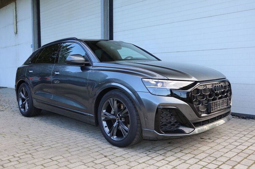 Audi Q8 23.000 km 73.700 € Passau 94034