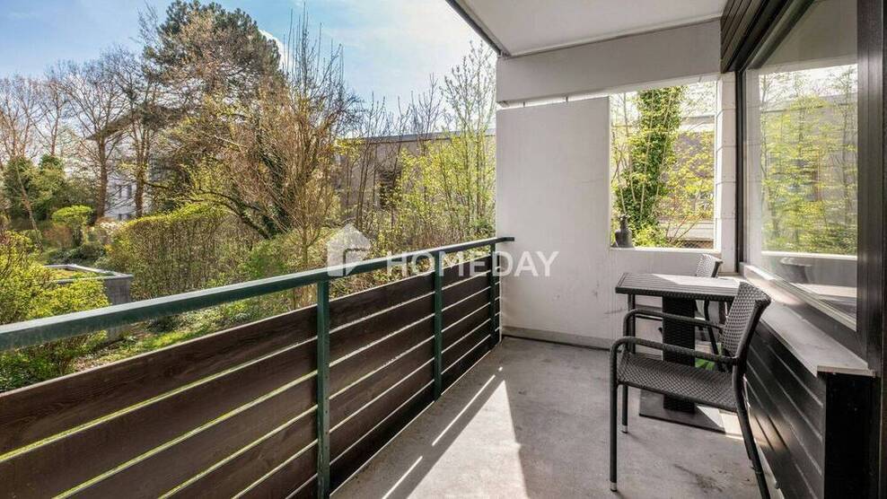 Helle 2-Zimmer-Wohnung mit Loggia und TG-Stellplatz