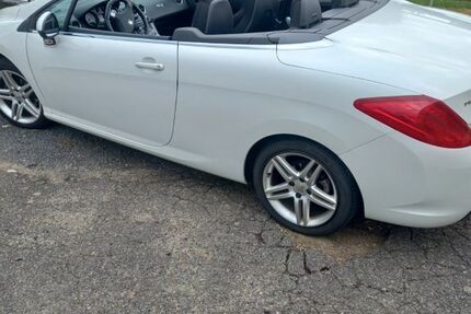 Peugeot 308 142.000 km 3.880 &euro; Wegberg 41844