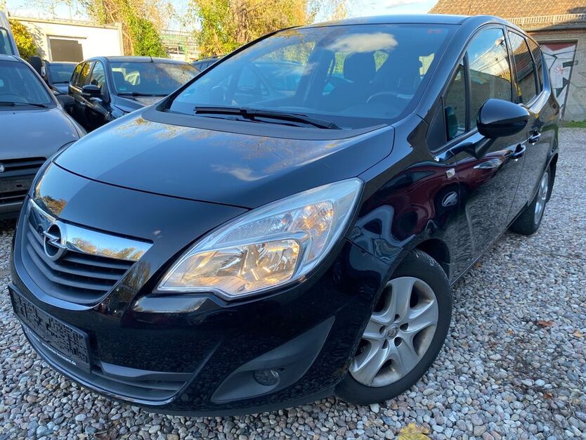 Opel Meriva 178.000 km 4.450 € Berlin 10245