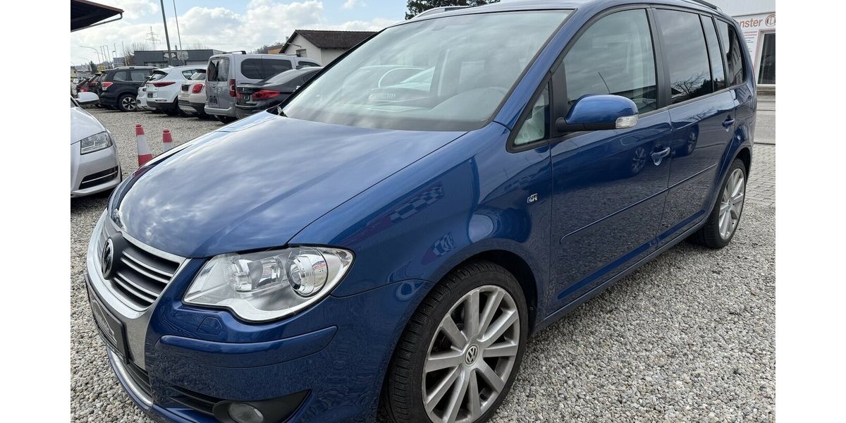 VW Touran 1.4 TSI DSG R-Line Highline Xenon Navi PDC 143.500 km 6.500 &euro; Altdorf 84032