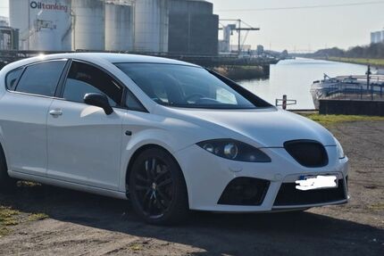 Seat Leon 90.500 km 11.800 &euro; Hamm 59067