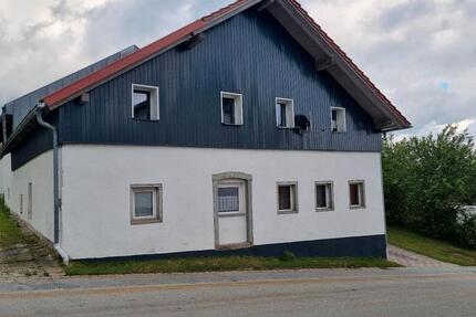 Haus Wegscheid - 11 Zimmer, 220 m&sup2;, 263.000&euro; | Angebot:26652062