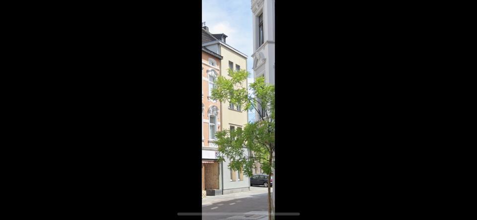 Frisch sanierte 45 qm Wohnung im 1.OG