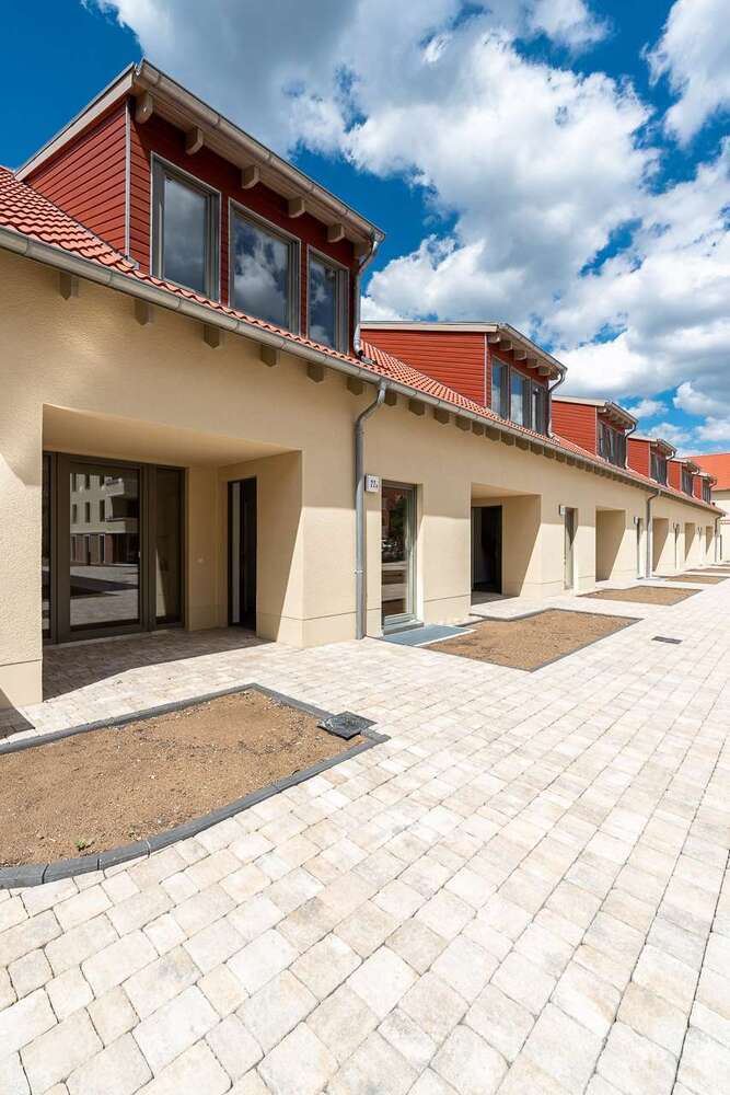 Haus zum Mieten in Beelitz 1.840 € 146.93 m²