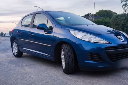 Peugeot 207 92.000 km 2.400 &euro; Hamburg 22111