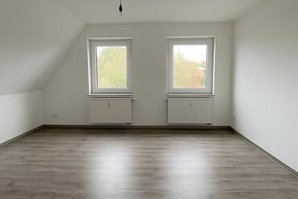 Bezugsfrei- 3-Zimmer DG Wohnung 3 zimmer