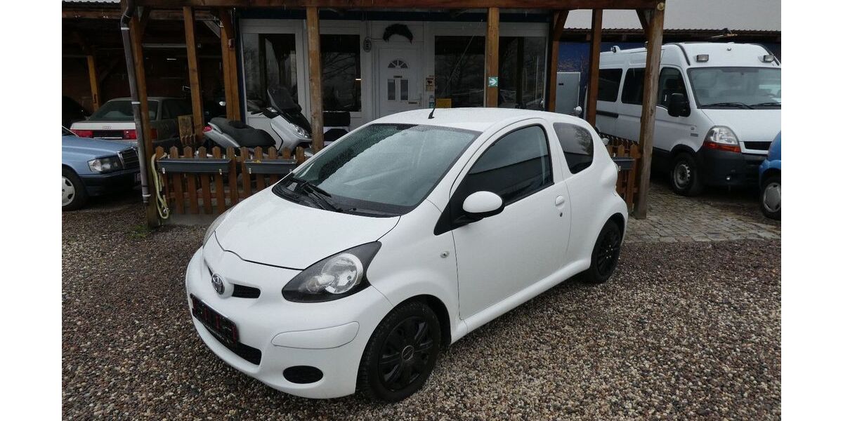 Toyota Aygo (X) 189.400 km 2.190 &euro; Dresden 01219