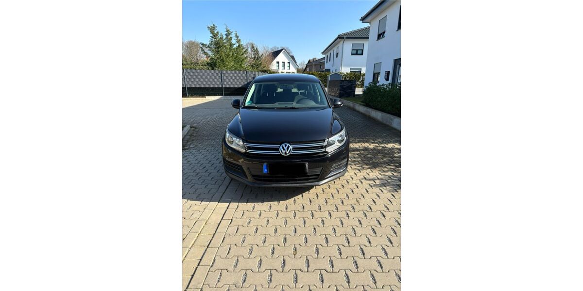 VW Tiguan 83.000 km 9.990 &euro; Bünde 32257