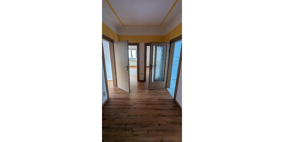 Etagenwohnung Kamenz - 4 Zimmer, 107 m&sup2;, 700&euro; | Angebot:14331988