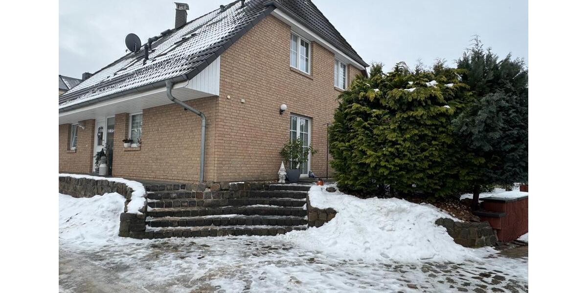 Terrassenwohnung Gräfenhainichen Zschornewitz - 3 Zimmer, 102 m&sup2;, 970&euro; | Angebot:24836808