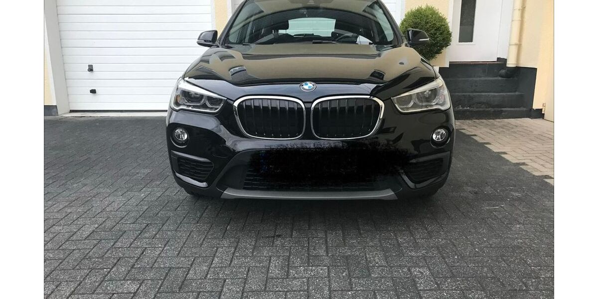 BMW X1 98.000 km 18.900 &euro; Siegen 57072