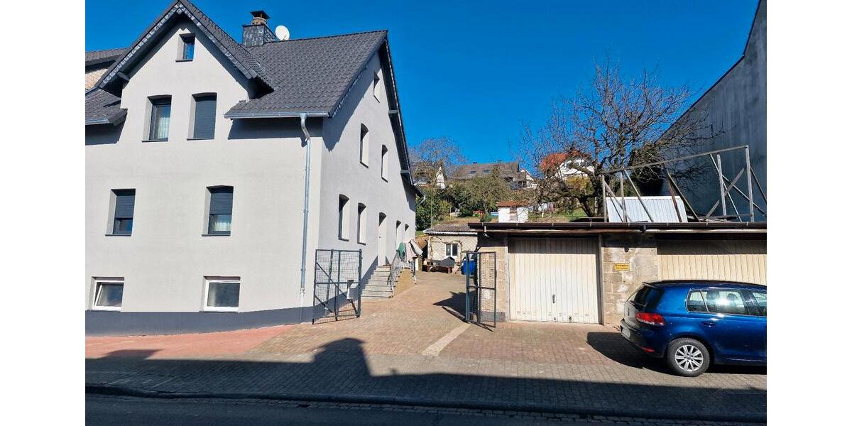 Mehrfamilienhaus + Baugrundstück 10 zimmer