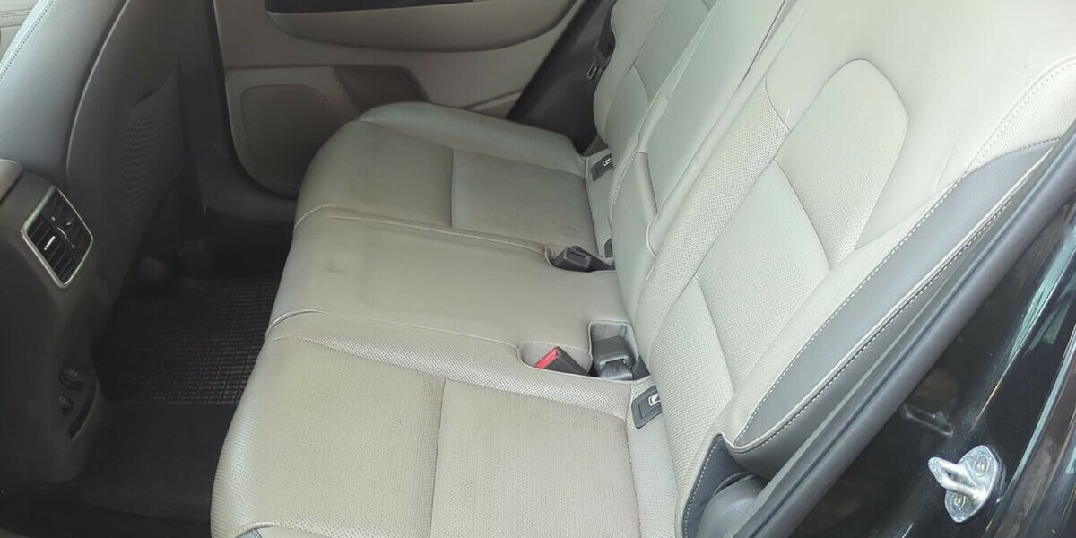 Kia Sportage Platinum Edition 2.0 CRDi 4WD *Standh.* 134.000 km 13.880 &euro; Bad Tölz 83646