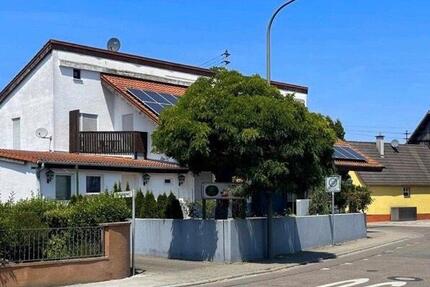 Großes Wohnhaus von privat 10 zimmer