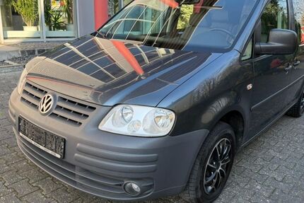 VW Caddy 168.000 km 3.499 &euro; Paderborn 33100