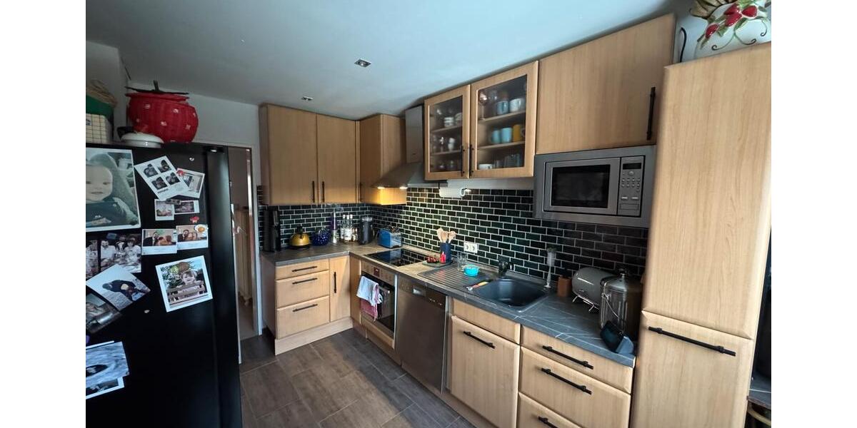 Großzügige 3,5 Zimmer Wohnung 3 zimmer