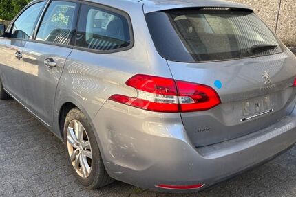 Peugeot 308 126.132 km 5.593 &euro; Frankfurt am Main 60389
