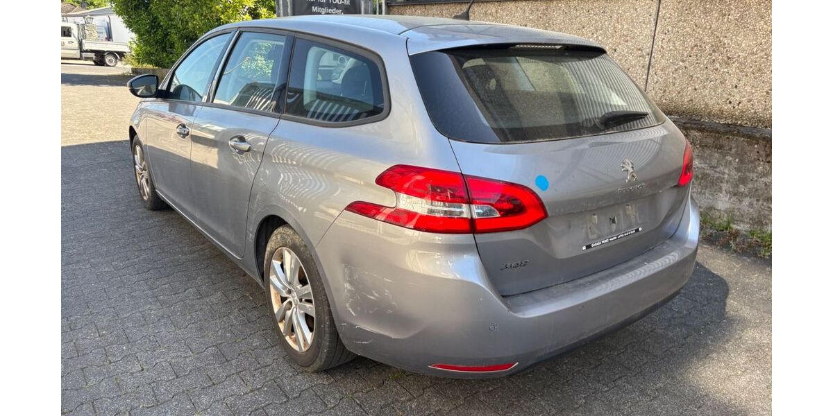 Peugeot 308 126.132 km 5.593 &euro; Frankfurt am Main 60389