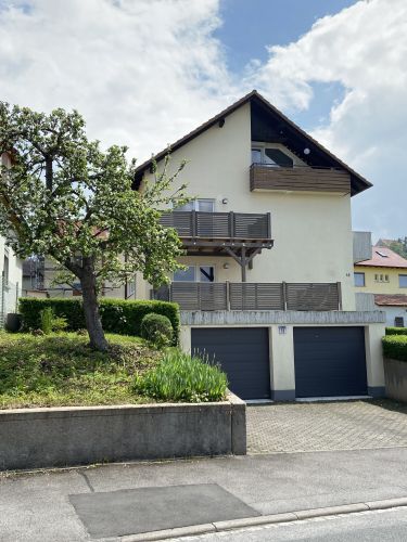 Schicke 4-Zimmer-Wohnung mit Balkon, Terrasse und Garten in 97616 Bad NeustadtSaale, Stadtteil Herschfeld (ID 1452) - Erdgeschoßwohnung Bad Neustadt Bad Neustadt | Angebot:26694423