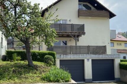 Schicke 4-Zimmer-Wohnung mit Balkon, Terrasse und Garten in 97616 Bad NeustadtSaale, Stadtteil Herschfeld (ID 1452) - Wohnung Bad Neustadt Bad Neustadt | Angebot:26694423