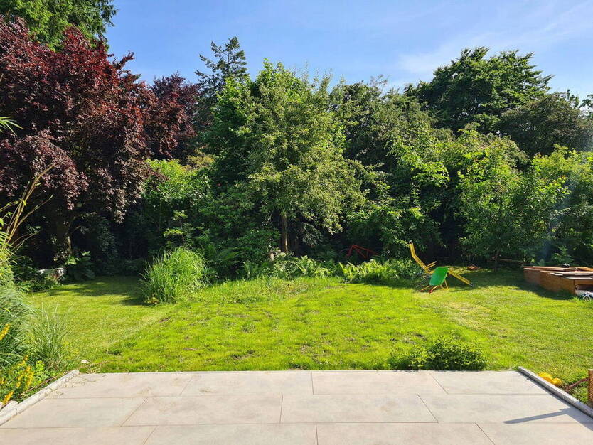 Modernes Familieglück nahe Botanischer GartenGrenze Nienstedten