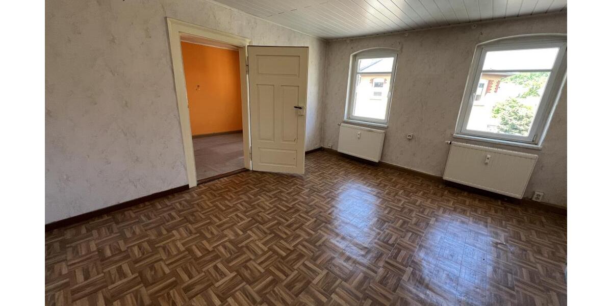 Sanierungsbedürftiges Wohnhaus mit Werkstatt-Nebengebäude in Gera Langeberg zu verkaufen! - Mehrfamilienhaus, Wohnhaus Gera Langenberg | Angebot:26386320